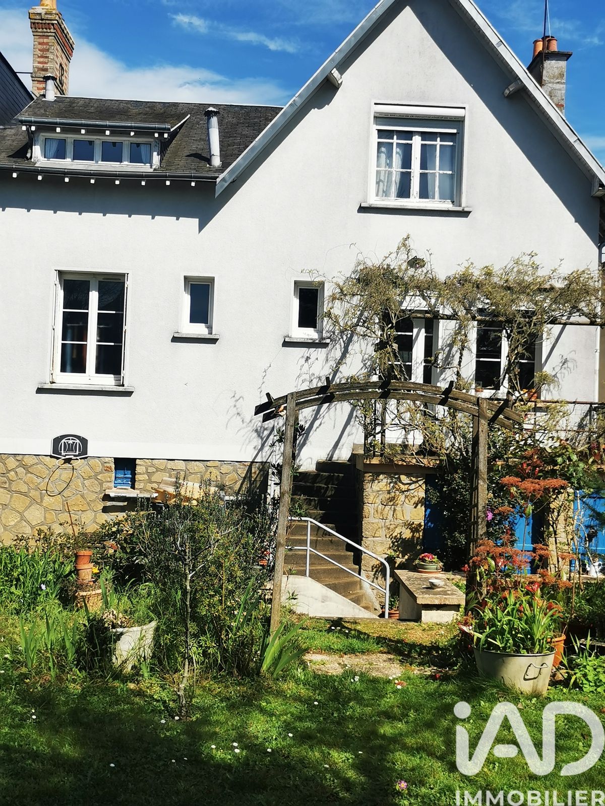 maison à Connerré