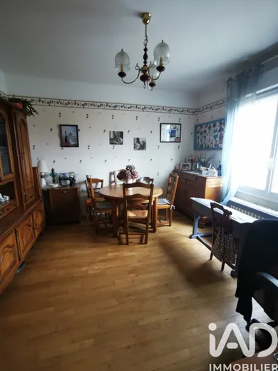 Maison de ville à Connerré (72160)
