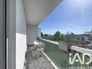 Apartment in Sèvres (92310)