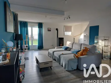 House in Esmery-Hallon (80400)