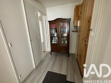 Apartment in Lucé (28110)
