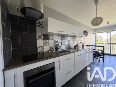 Appartement à Bordeaux (33200)