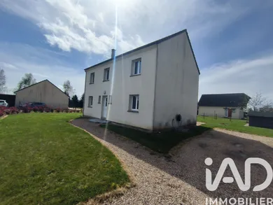 Maison de village à Houville-en-Vexin (27440)