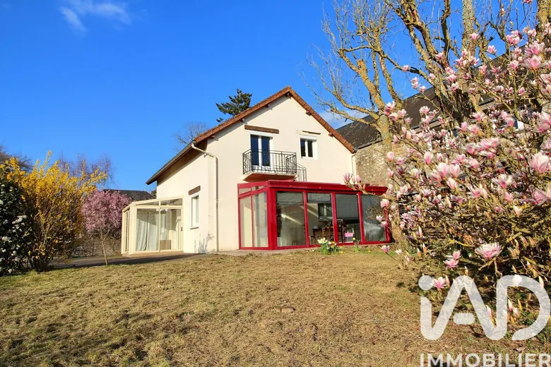 Maison 7 pièces 138 m² · à Athis-Val de Rouvre · 138 m² · 168 000 €