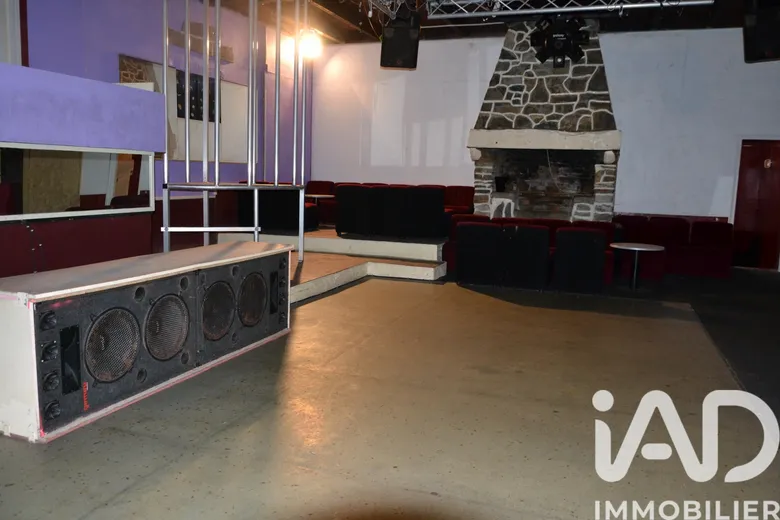 Immeuble 250 m² · à Châteaulin · 250 m² · 94 000 €