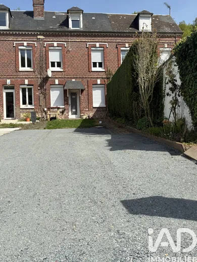 Townhouse in Lillebonne (76170)