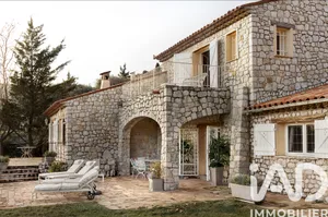 Maison traditionnelle à Gourdon (06620)
