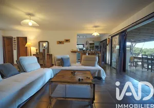 Architectural house in Les avirons (97425)