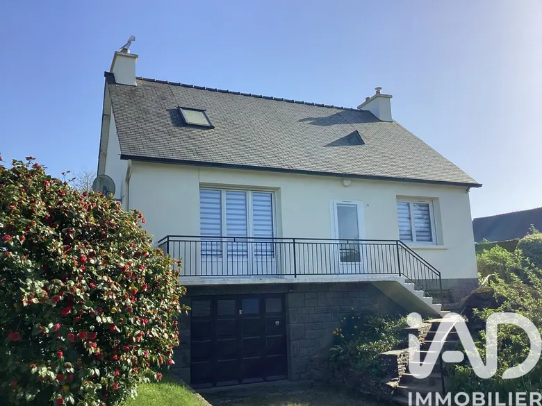 Maison 5 pièces 104 m² · à Le Quillio · 104 m² · 168 000 €