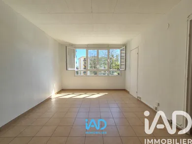 Appartement à Mantes-la-Jolie (78200)