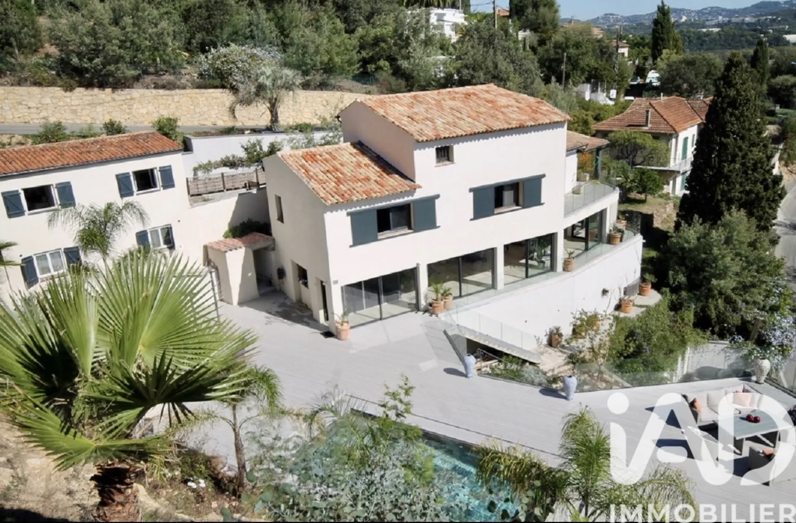 Vente maison à Mandelieu-la-Napoule (06210) : maison traditionnelle 10 pièces 345 m² - 1991302 — 2