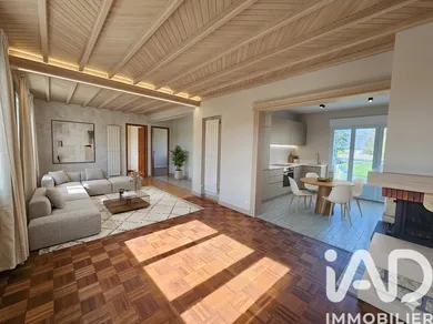 House in Saint-James (50240)
