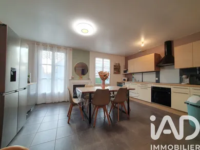 House in Saint-Vaast-de-Longmont (60410)