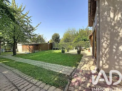Maison à Vaux-sur-Seine (78740)