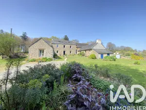 Maison à Plougonven (29640)