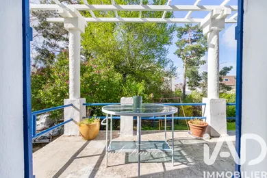 Maison à Jouy-en-Josas (78350)