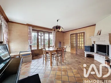 Maison d'architecte à Lugny (71260)
