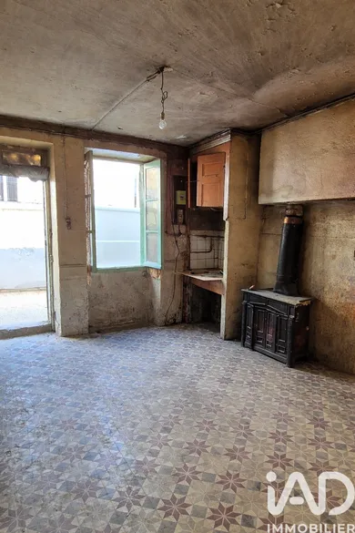 Immeuble à Théziers (30390)