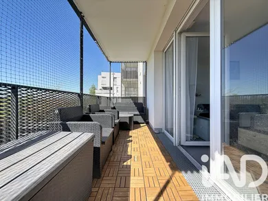 Apartment in Bondoufle (91070)