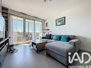 Apartment in Bondoufle (91070)