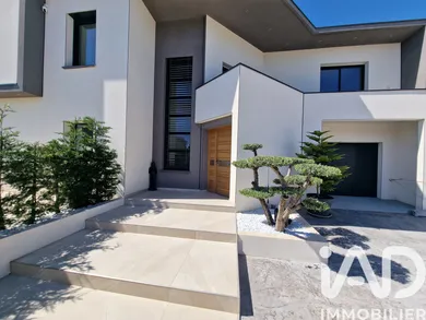 Architectural house in Agde (34300)