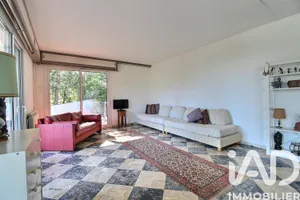 Apartment in Sanary-sur-Mer (83110)