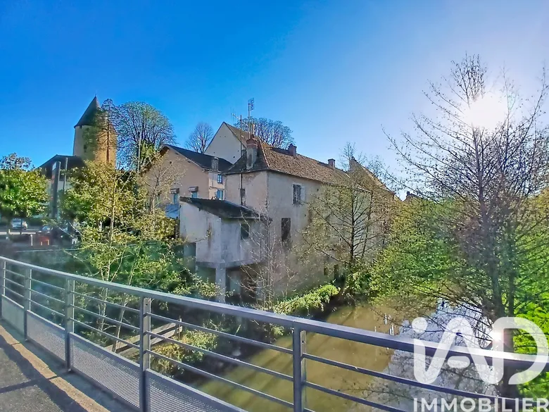 Maison 5 pièces 92 m² · à Charolles · 92 m² · 32 000 €