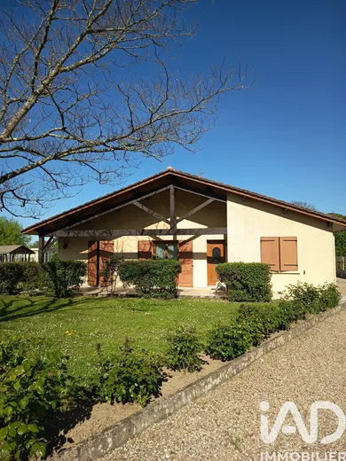 Maison de village à Saint-Denis-de-Pile (33910)