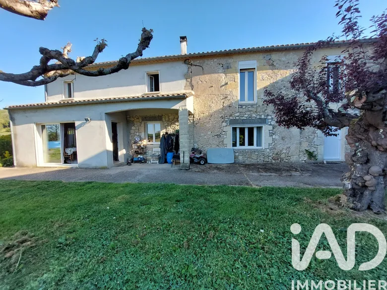 Maison 6 pièces 180 m² · à Montcaret · 180 m² · 395 000 €