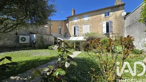 Maison de ville à Valence-en-Poitou (86700)