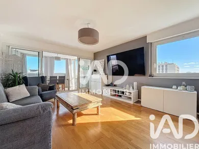 Apartment in Vélizy-Villacoublay (78140)