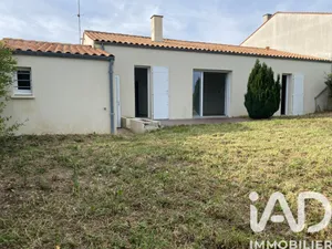 Maison à Saint-Vivien (17220)