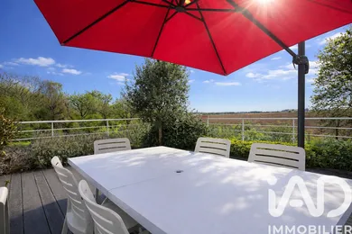 Architectural house in Vauhallan (91430)