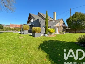 Maison de campagne à Sainte-Suzanne (53270)