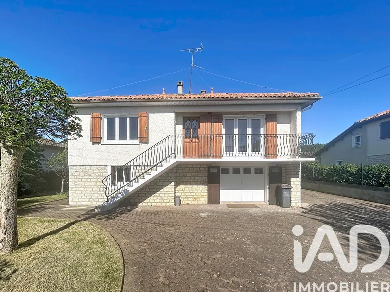 Maison 5 pièces 108 m² · à Fléac · 108 m² · 163 000 €