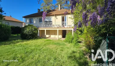 Pavillon à Vallon-en-Sully (03190)