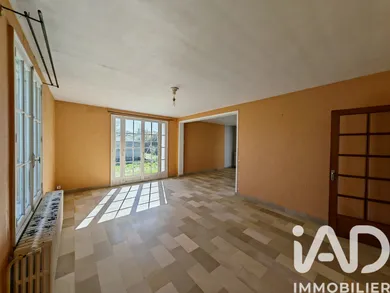 Maison traditionnelle à Vic-sur-Aisne (02290)