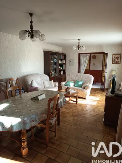 Maison de village à Saint-Denis-de-Pile (33910)
