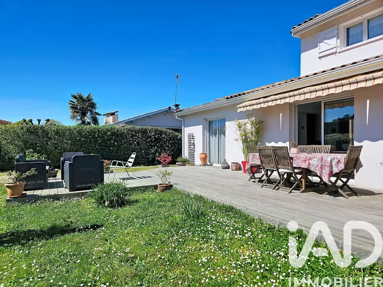 Maison 5 pièces 133 m² · à Saint-Médard-en-Jalles · 133 m² · 475 000 €