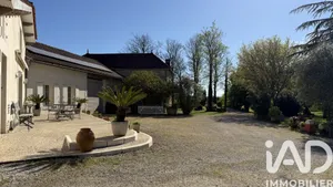 Domaine à Fontaines-d'Ozillac (17500)