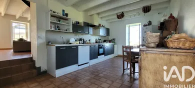 Maison de campagne à Saint-Loup-Lamairé (79600)