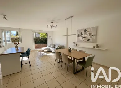 Apartment in Aubagne (13400)