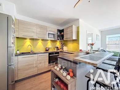 Apartment in La Rochelle (17000)