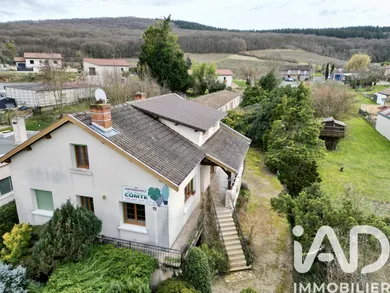 Maison d'architecte à Lugny (71260)