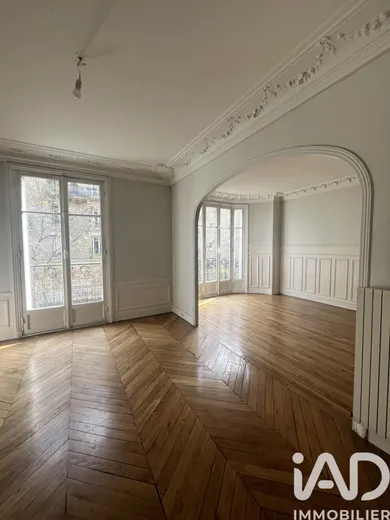 Apartment in Paris (75013)