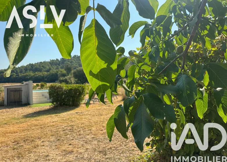 Maison 5 pièces 158 m² · à Signes · 158 m² · 480 000 €