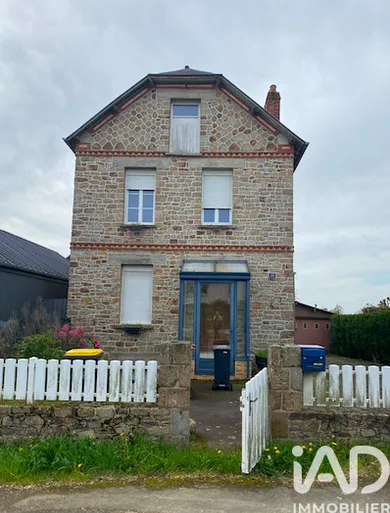 Townhouse in Bazouges-la-Pérouse (35560)
