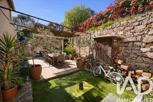 Appartement à Carnoux-en-Provence (13470)