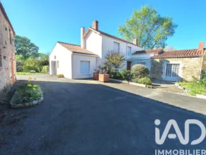 Maison traditionnelle à Saint-Juire-Champgillon (85210)
