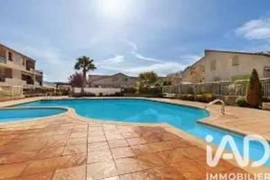 Apartment in Le Beausset (83330)